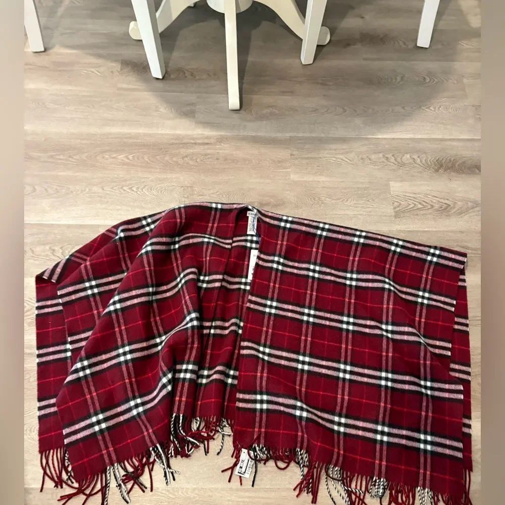 Burberry red Charlotte Check Wool-Cashmere Cape - Picture 11 of 12
